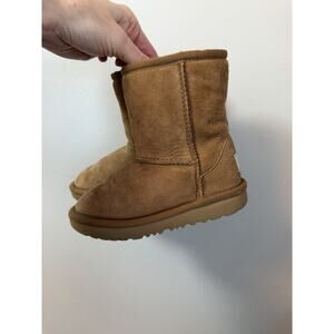 Ugg Classic Short Toddler Boots Sz 9c Chestnut Brown Fur Lined